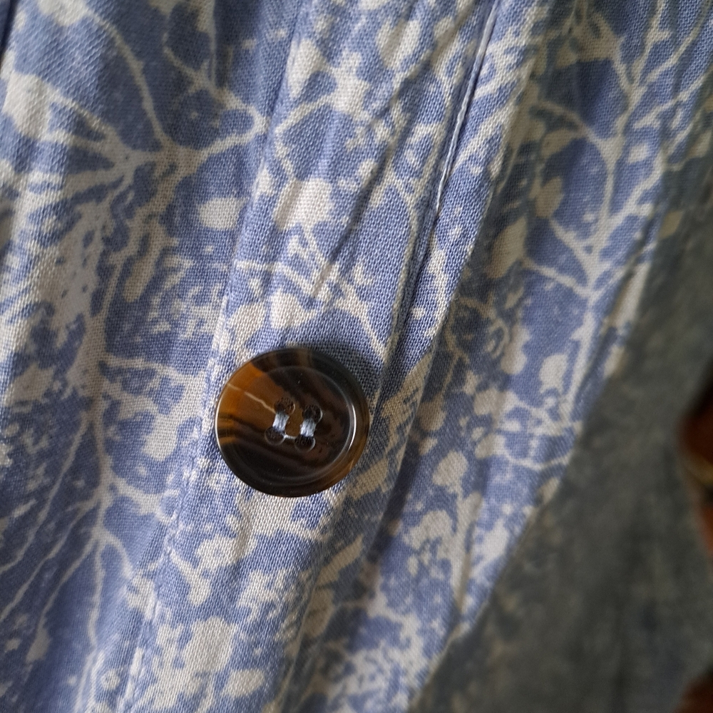 Blue and White Vintage Rayon Dress. 👗🩵 - Picture 5 of 7